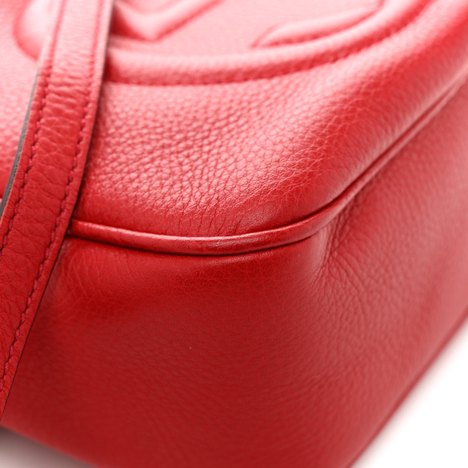 Pebbled Calfskin Small Soho Disco Bag Vibrant Red