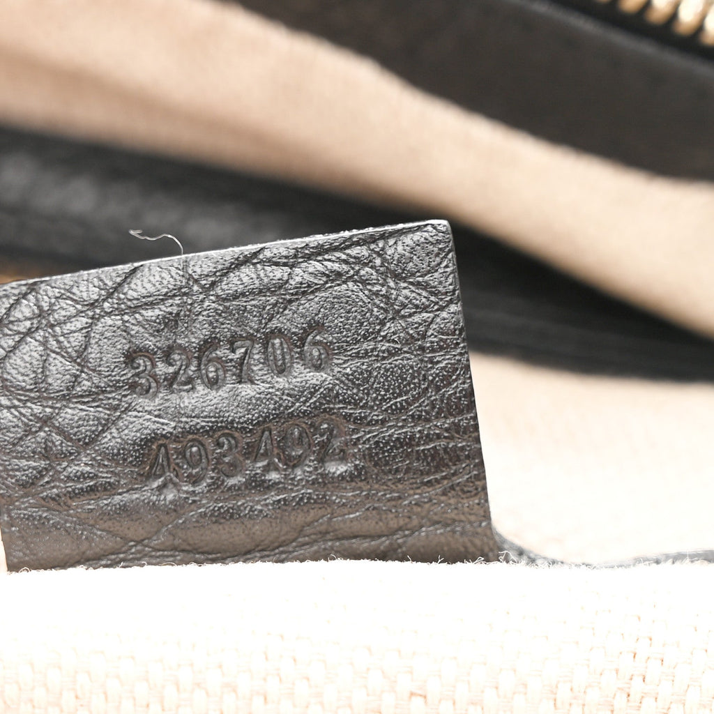 Pebbled Calfskin Medium Soho Chain Hobo Black