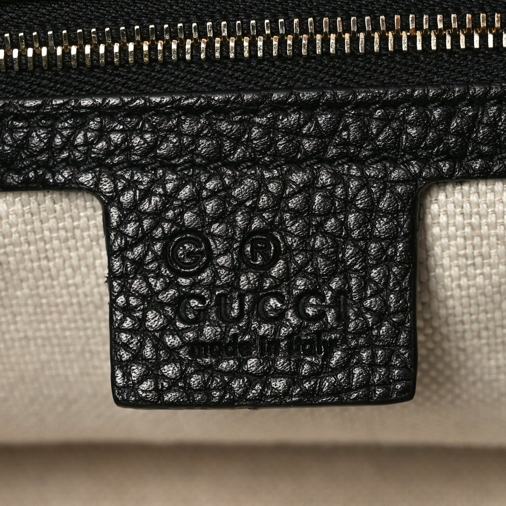 Pebbled Calfskin Large Soho Hobo Black
