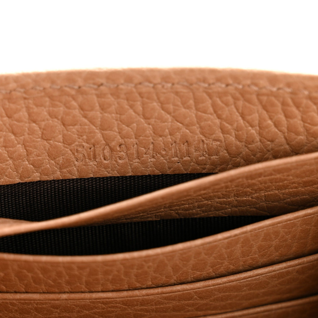 Dollar Calfskin Interlocking G Chain Wallet Camelia