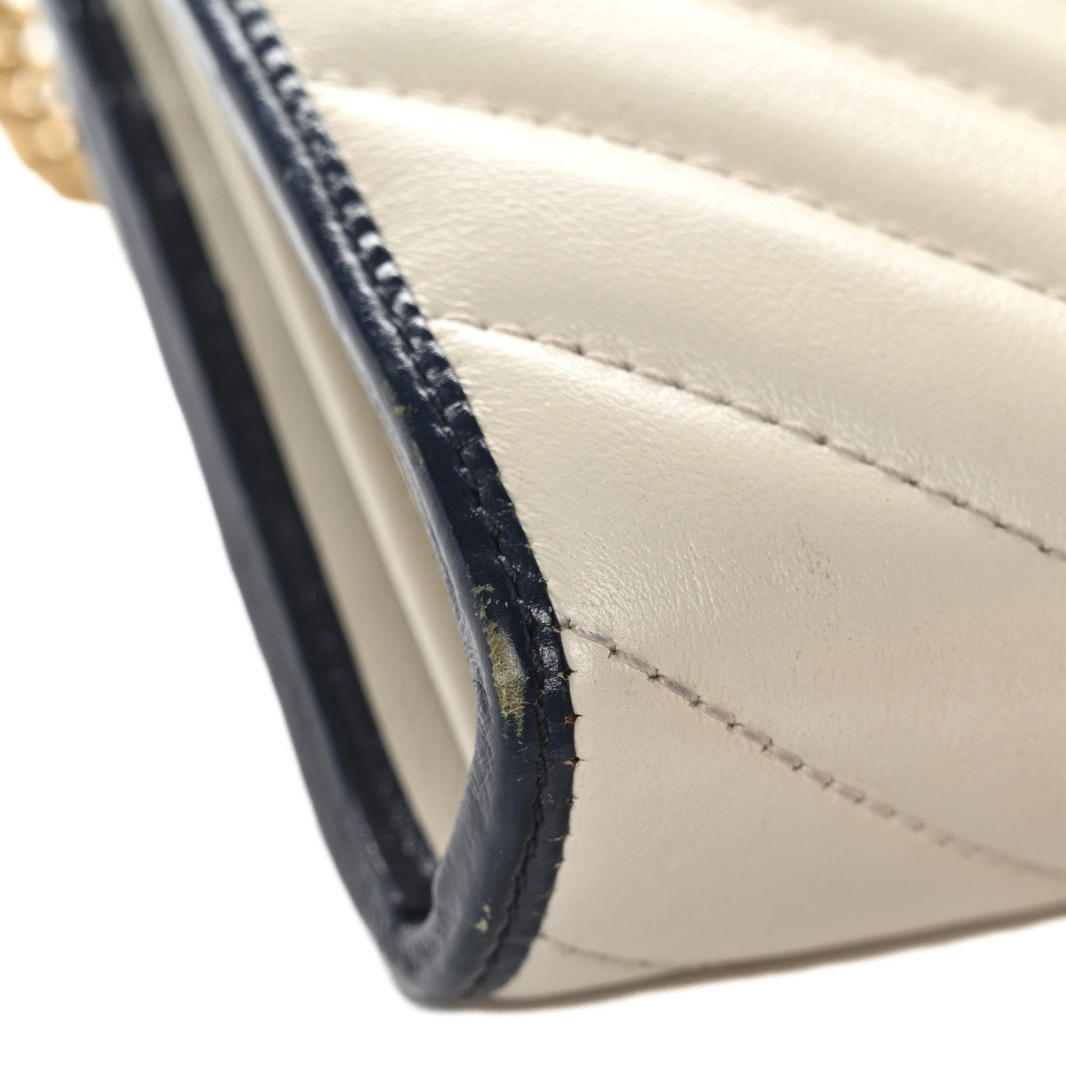Vintage Effect Calfskin Matelasse Diagonal Torchon GG Marmont Chain Wallet Mystic White Blue Agata