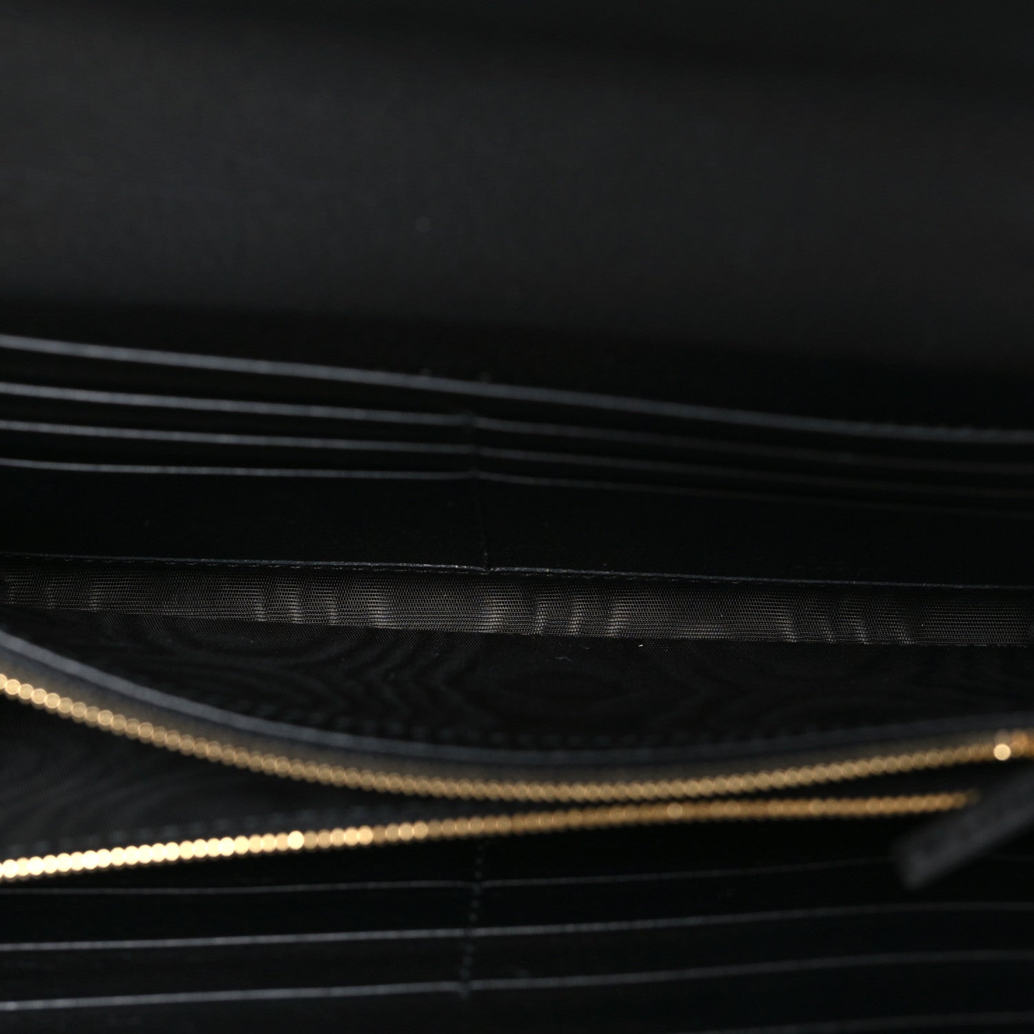 Roxy Calfskin Blondie Continental Chain Wallet Black