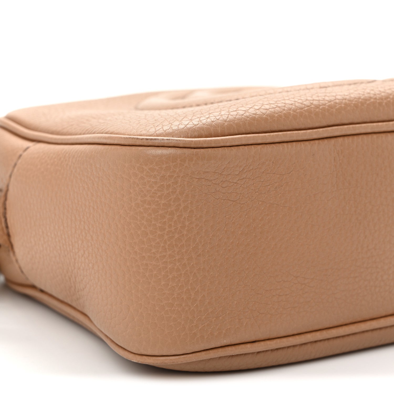 Pebbled Calfskin Small Soho Disco Bag Camelia