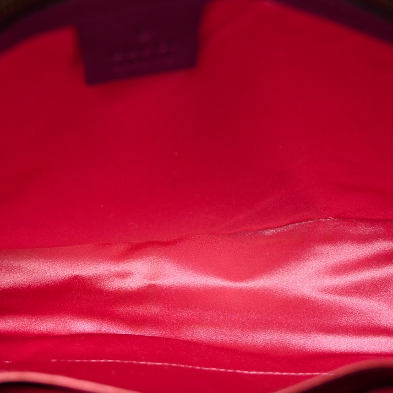 Velvet Matelasse Medium GG Marmont Shoulder Bag Fuchsia Violet Cyclamen