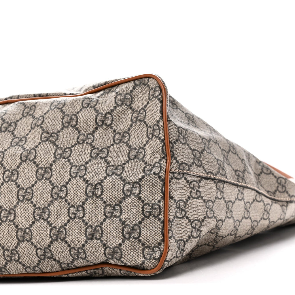 Soft GG Supreme Monogram Medium Crossbody Tote Beige Cuir