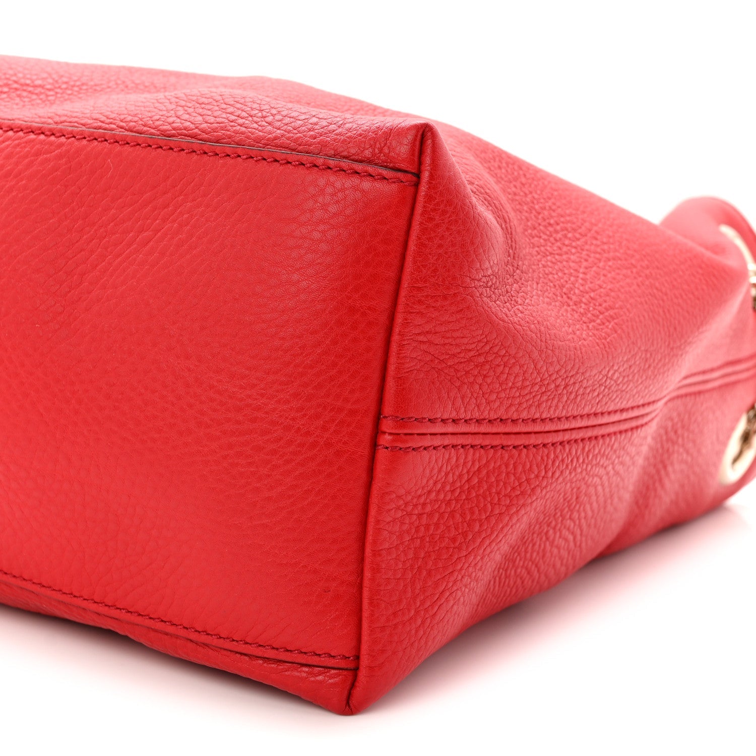 Pebbled Calfskin Medium Soho Chain Shoulder Bag Tabasco Red