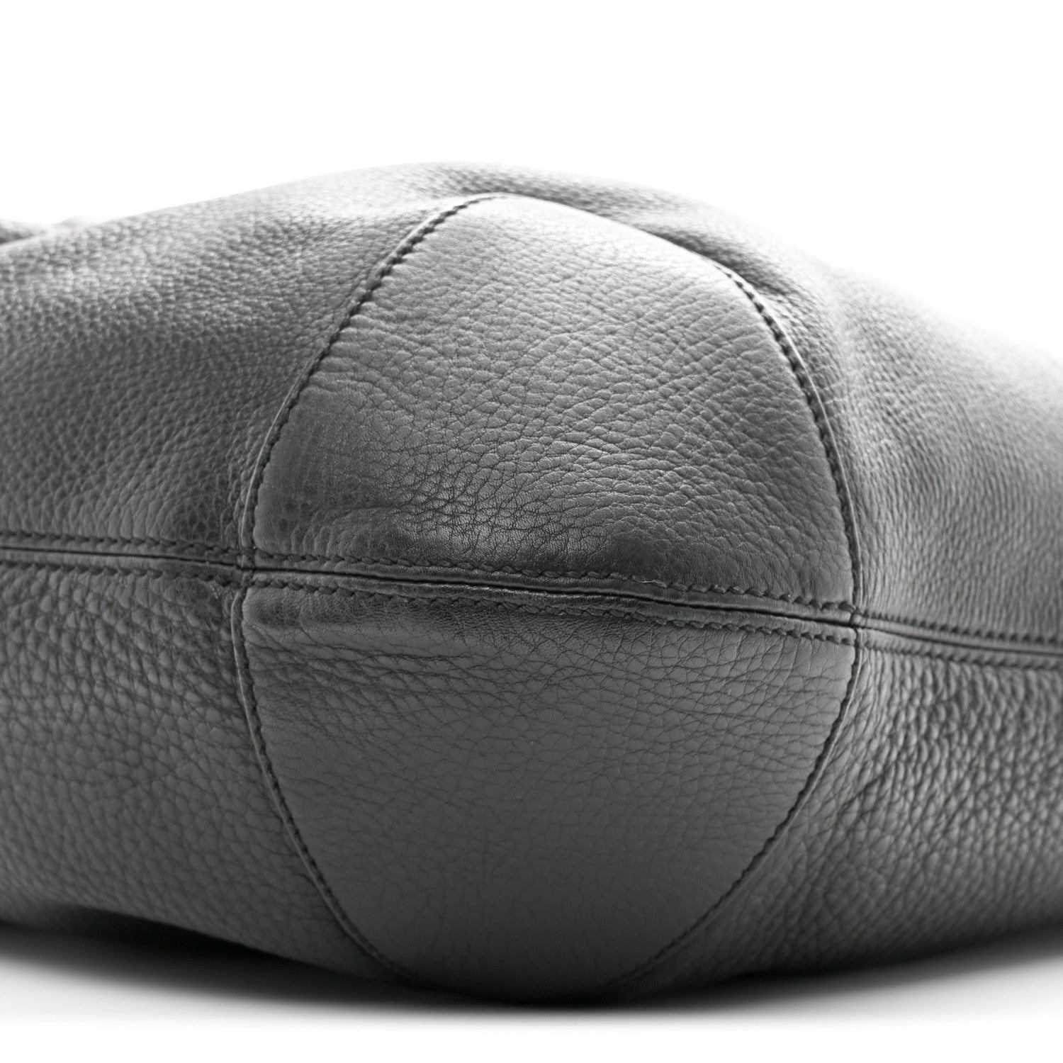 Pebbled Calfskin Medium Soho Chain Hobo Black