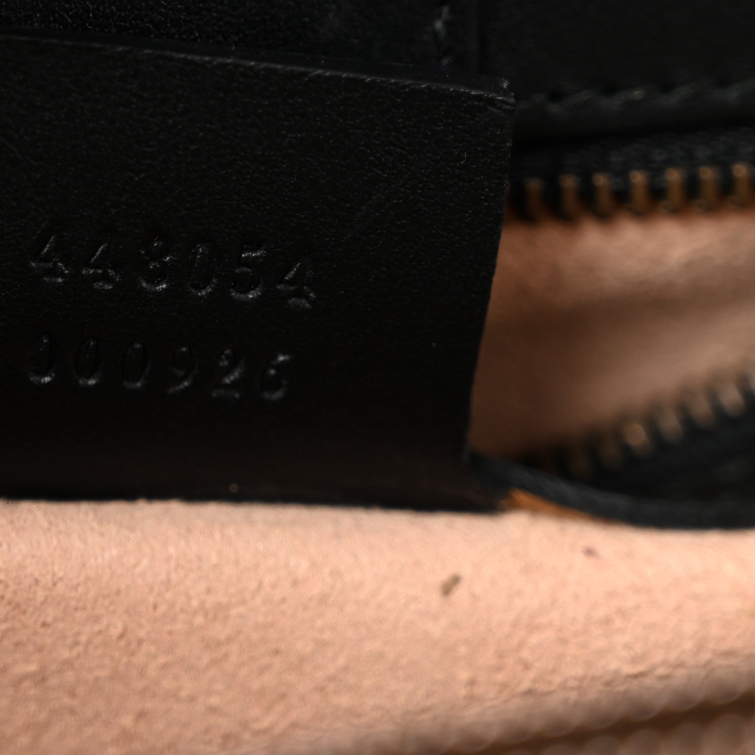 Calfskin Matelasse Small GG Marmont Tote Black