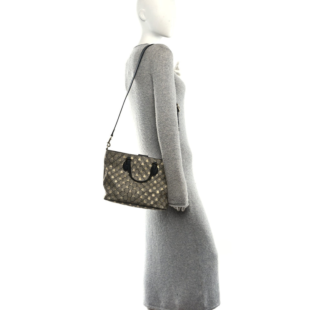Soft GG Supreme Monogram Bees Small Crossbody Tote Beige Oro Black