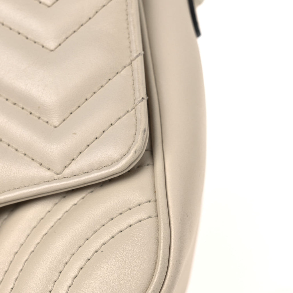 Calfskin Matelasse Monochrome Mini GG Marmont Crossbody Shoulder Bag White