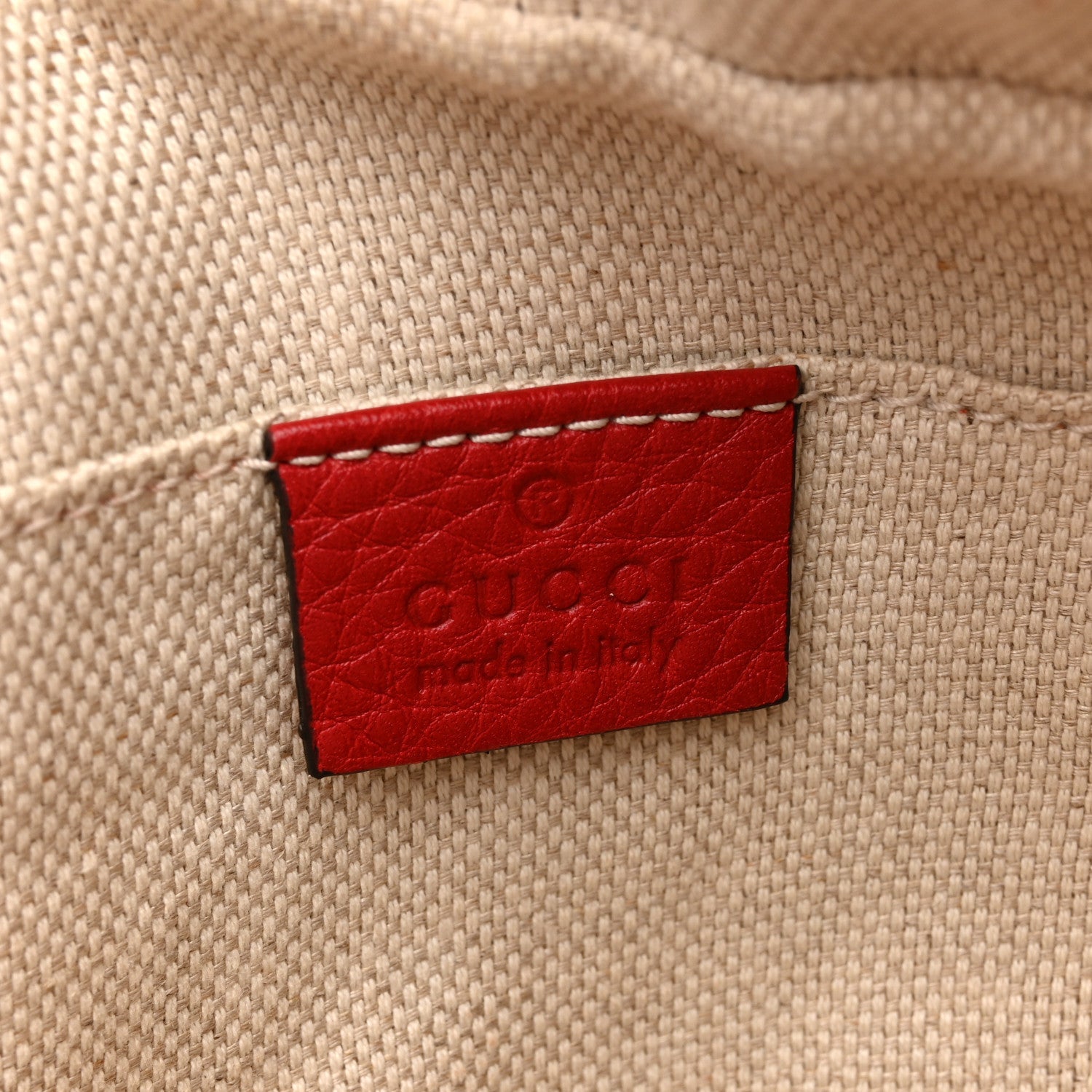 Pebbled Calfskin Small Soho Disco Bag Vibrant Red