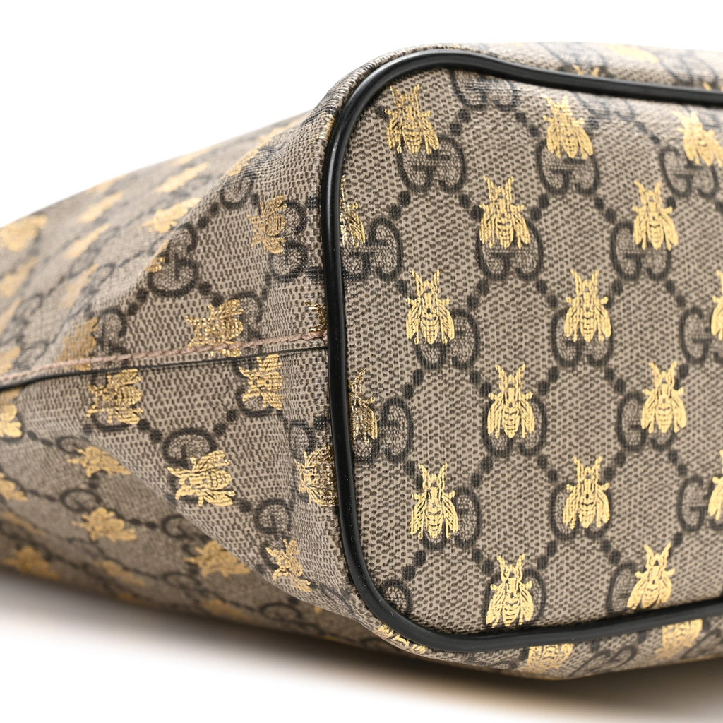 Soft GG Supreme Monogram Bees Small Crossbody Tote Beige Oro Black