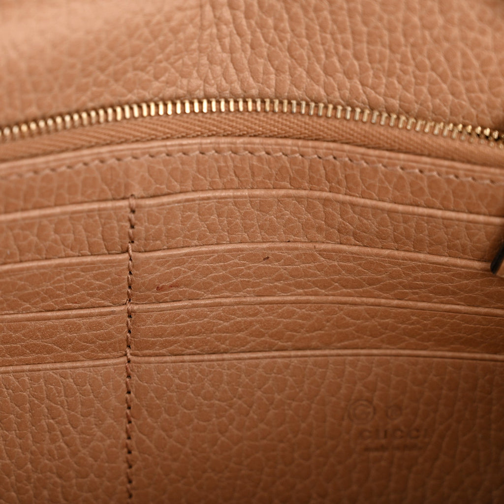 Dollar Calfskin Interlocking G Chain Wallet Camelia