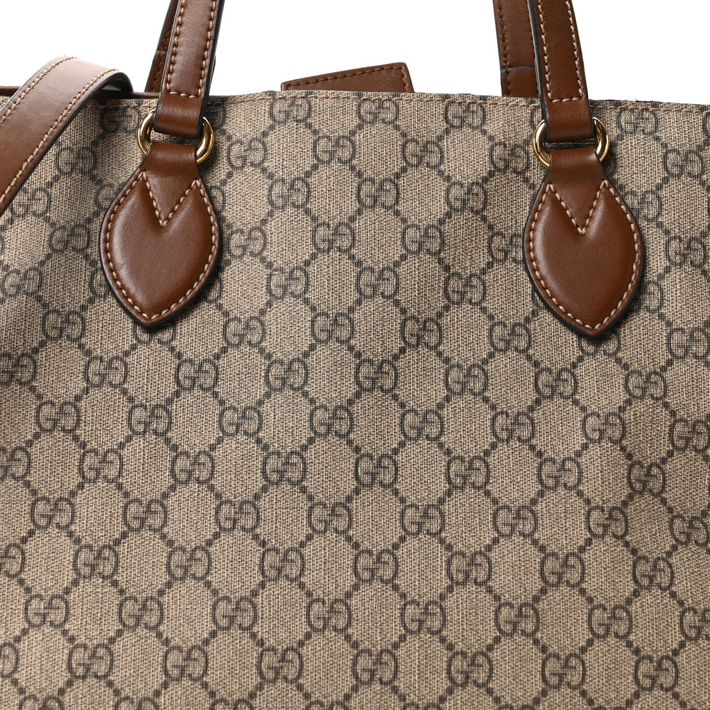 Soft GG Supreme Monogram Medium Crossbody Tote Beige Cuir