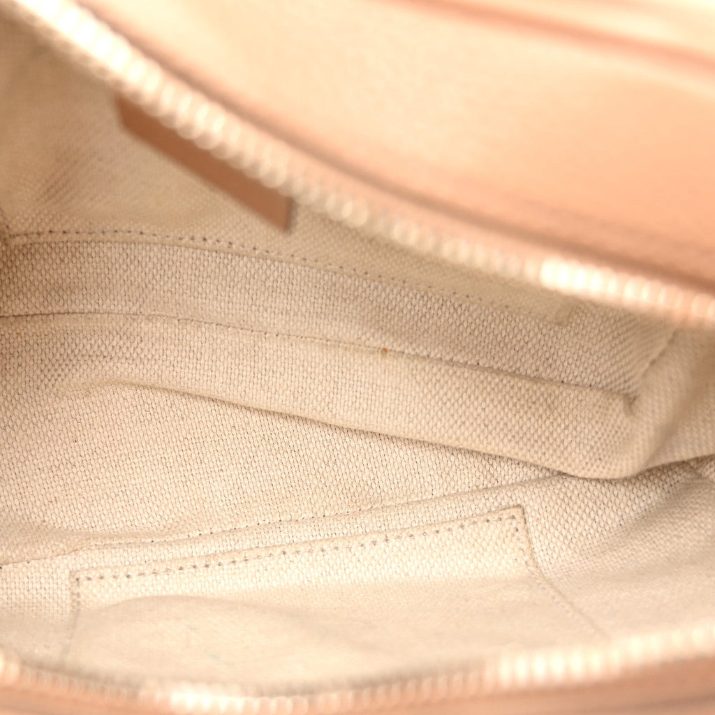 Pebbled Calfskin Small Soho Disco Bag Camelia