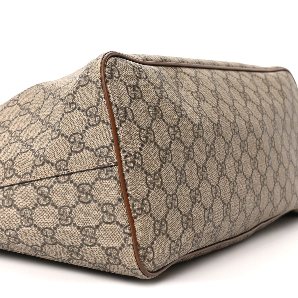 Soft GG Supreme Monogram Medium Crossbody Tote Beige Cuir