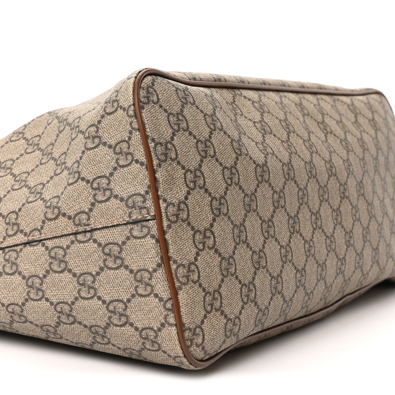 Soft GG Supreme Monogram Medium Crossbody Tote Beige Cuir