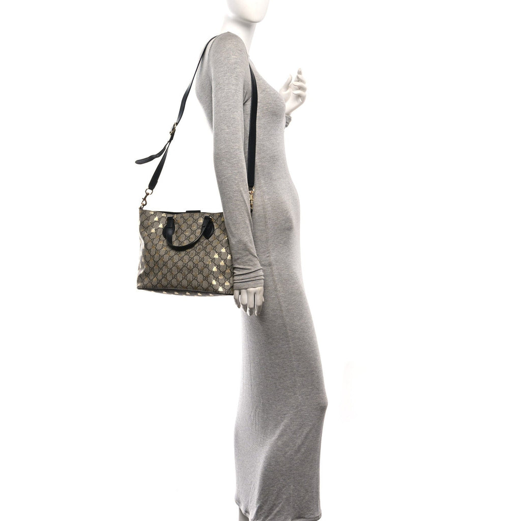 Soft GG Supreme Monogram Bees Small Crossbody Tote Beige Oro Black