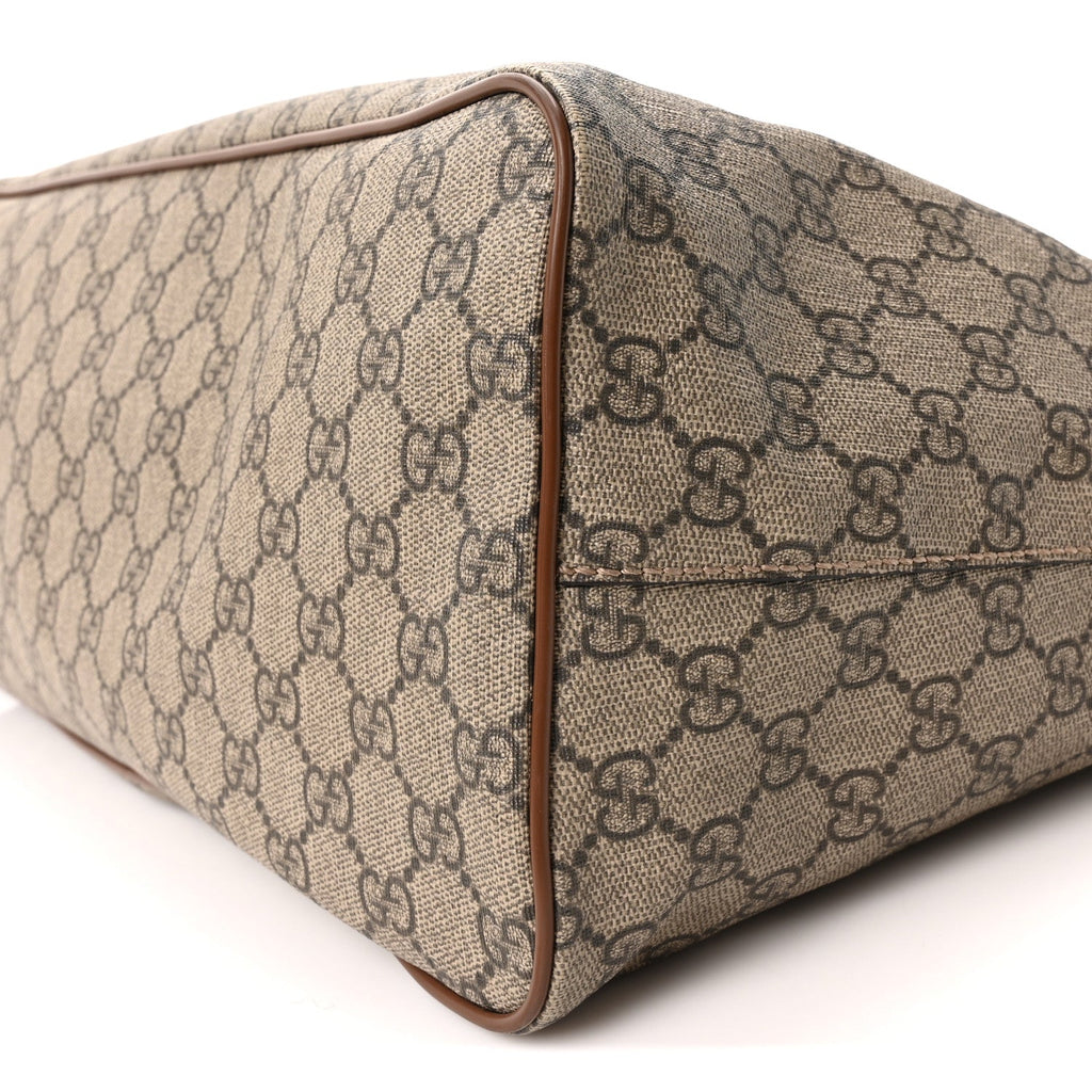 Soft GG Supreme Monogram Medium Crossbody Tote Beige Cuir